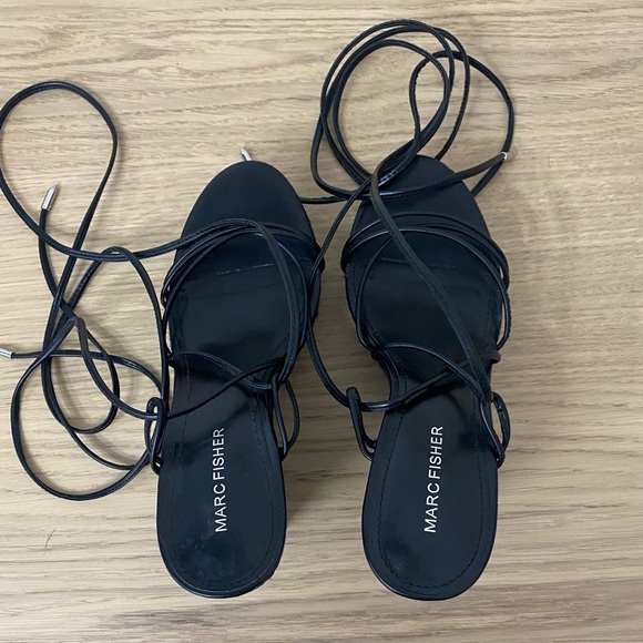 Marc Fisher Black Espadrille Wedge 1" Platform Heel size 6.5 - Picture 9 of 10